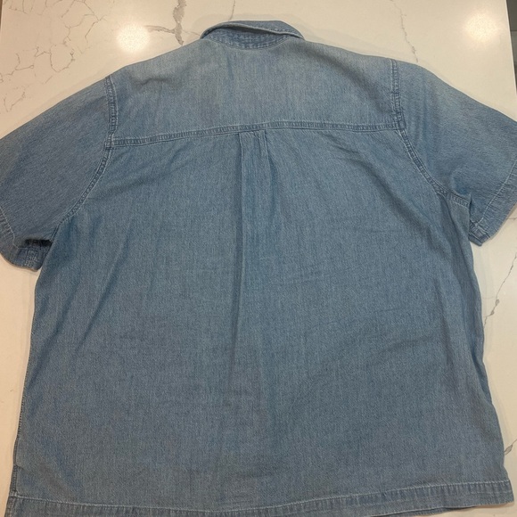 Madewell Denim Short-Sleeve Button-Up Short in Brickton wash - size XL - Picture 4 of 9